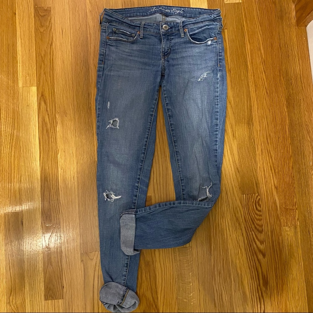 AMERICAN EAGLE - Distressed Stretch Skinny Jeans - size 4 LONG